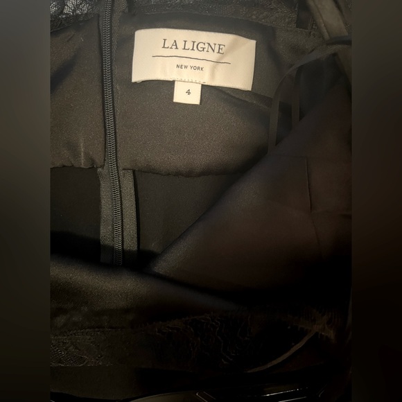 Nora Dress in a size 4 - Picture 7 of 7